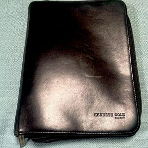 Kenneth Cole all leather day planner black good condition